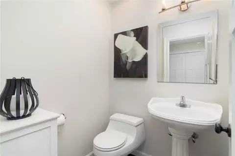 Bath - 99 Blackstone Ave, Warwick, RI 02889 photo 1 of 5