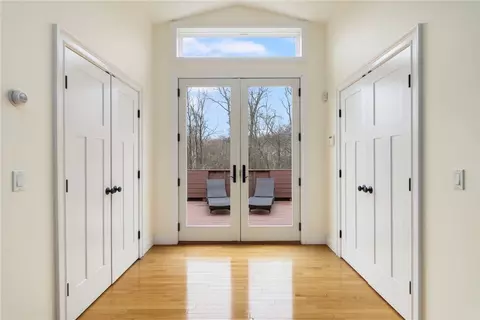 Entry Way - 99 Blackstone Ave, Warwick, RI 02889 photo 3 of 3