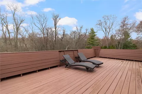 Exterior - 99 Blackstone Ave, Warwick, RI 02889 photo 5 of 14