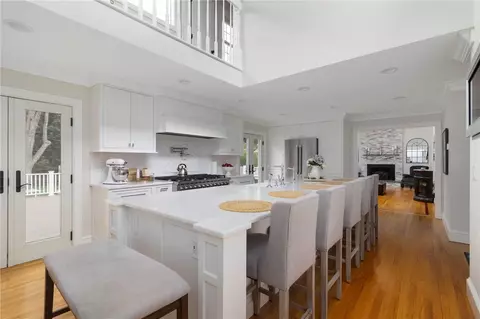 Kitchen - 99 Blackstone Ave, Warwick, RI 02889 photo 5 of 7