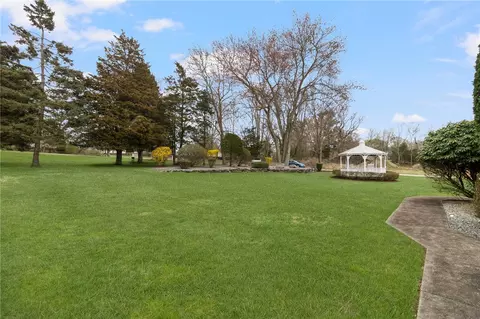 Exterior - 99 Blackstone Ave, Warwick, RI 02889 photo 11 of 14