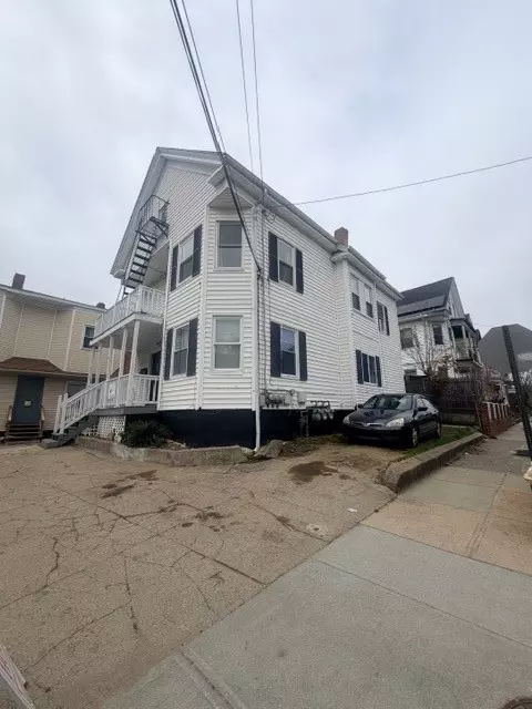 41 Carter St, Providence, RI 02907