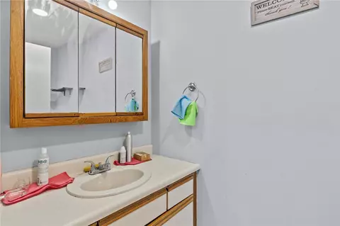 Bath - 35 Pearl St, Westerly, RI 02891 photo 3 of 5
