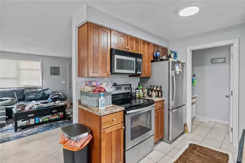 Entry Way - 35 Pearl St, Westerly, RI 02891 photo 2 of 3