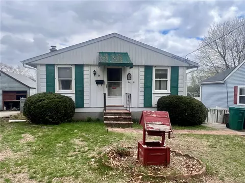 64 Lydia Ave, Woonsocket, RI 02895 photo 2