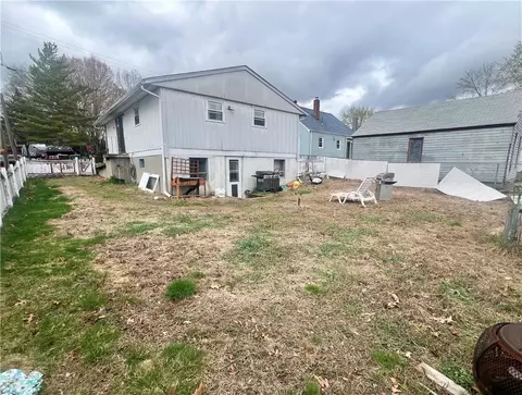64 Lydia Ave, Woonsocket, RI 02895 photo 5