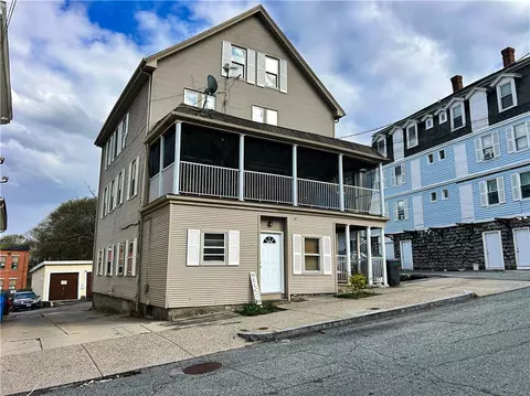 62 Spring St, Manville, RI 02838