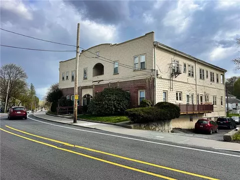 372 Old River Rd, Manville, RI 02838