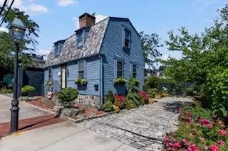 13 Second St, Newport, RI 02840