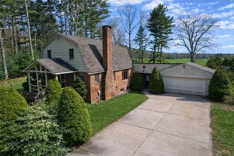 326 Jingle Valley Rd, West Kingston, RI 02892