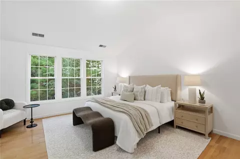 Bedroom - 94 Castle Rocks Rd, Warwick, RI 02886 photo 2 of 5