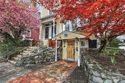 80 Pitman St #4, Providence, RI 02906