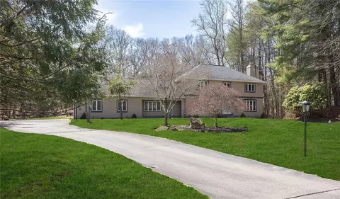 10 Arbor Way, East Greenwich, RI 02818