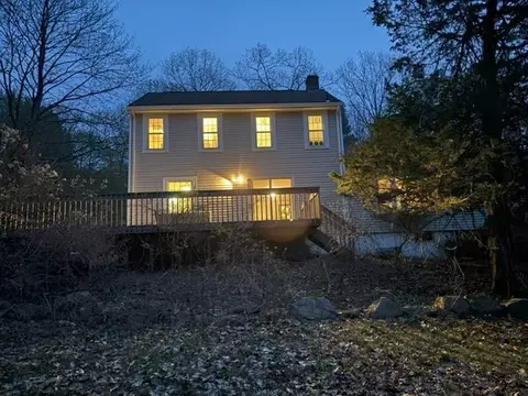 36 Brayton Rd, Smithfield, RI 02917