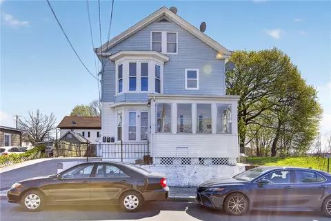 9 Cobb St, East Providence, RI 02914