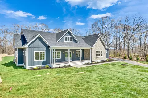63 Forrest Ln, Charlestown, RI 02813
