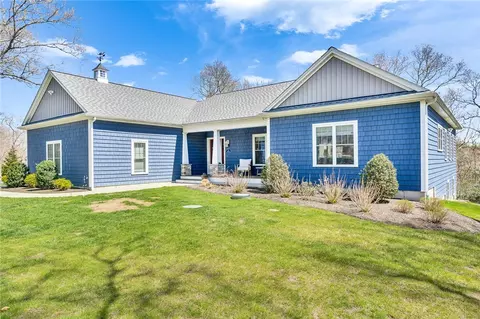 41 Shortie Way, South Kingstown, RI 02879