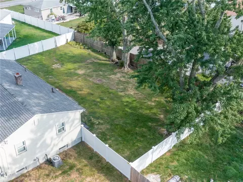 View/Area - 198 Asylum Rd, Warwick, RI 02886 photo 3 of 4