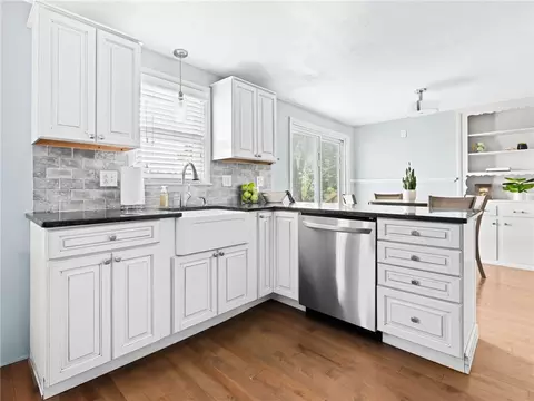 Kitchen - 198 Asylum Rd, Warwick, RI 02886 photo 4 of 5