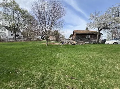 Exterior - 11 Lilac Ave, Woonsocket, RI 02895 photo 4 of 6