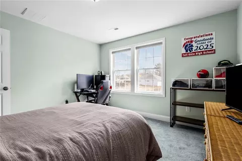 Bedroom - 54 Carpenter St, Warwick, RI 02886 photo 5 of 12