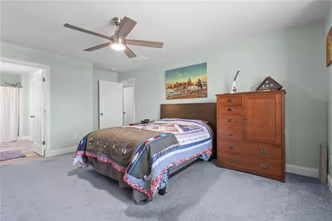 Bedroom - 54 Carpenter St, Warwick, RI 02886 photo 4 of 12