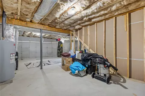 Entry Way - 54 Carpenter St, Warwick, RI 02886 photo 4 of 4