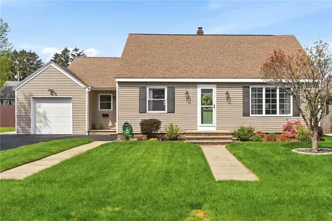 123 Royal Ave, Cranston, RI 02920
