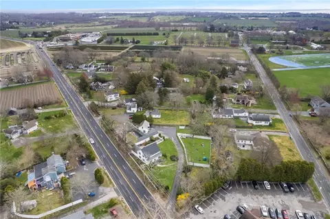 View/Area - 599 E Main Rd, Middletown, RI 02842 photo 3 of 4