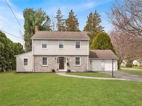 281 Spring Green Rd, Warwick, RI 02888