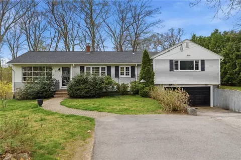 315 Angell Rd, Lincoln, RI 02865