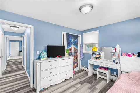 Entry Way - 148 Asylum Rd, Warwick, RI 02886 photo 2 of 2