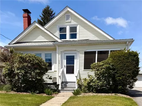 139 Grace St, Cranston, RI 02910