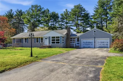 330 Harkney Hill Rd, Coventry, RI 02816