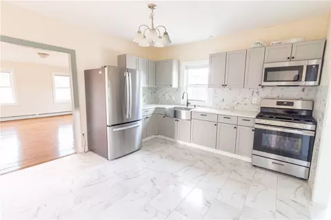 14 Shafter St, Providence, RI 02909