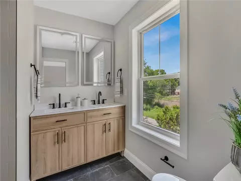 Bath - 260 Point Ave, Warwick, RI 02889 photo 2 of 5
