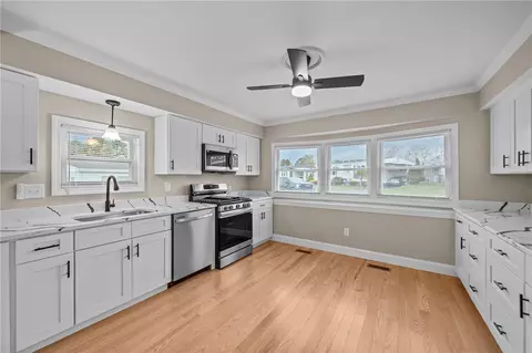Kitchen - 10 Lane D Ln, Coventry, RI 02816 photo 2 of 6