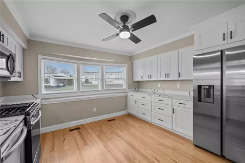Kitchen - 10 Lane D Ln, Coventry, RI 02816 photo 3 of 6