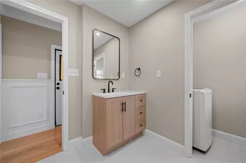 Entry Way - 10 Lane D Ln, Coventry, RI 02816 photo 1 of 2