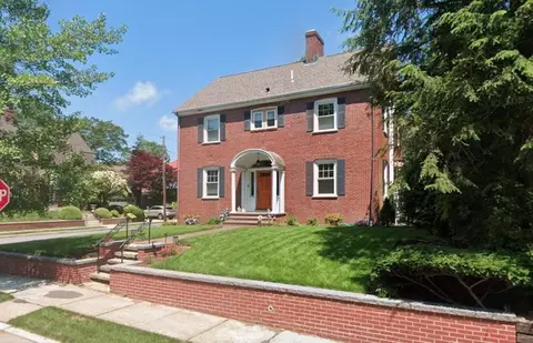 256 Laurel Ave, Providence, RI 02906