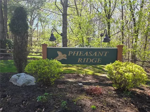 10 Pheasant Run #A, Smithfield, RI 02917