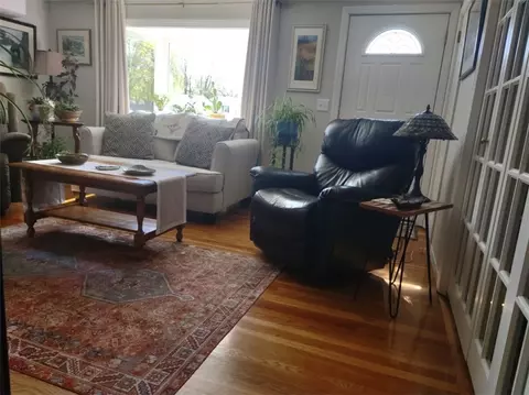 Living - 26 Potomac Rd, Warwick, RI 02888 photo 4 of 8
