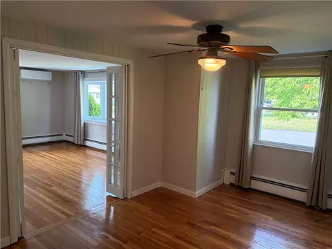 Living - 26 Potomac Rd, Warwick, RI 02888 photo 7 of 8