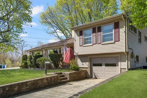 65 Randall St, Cranston, RI 02920