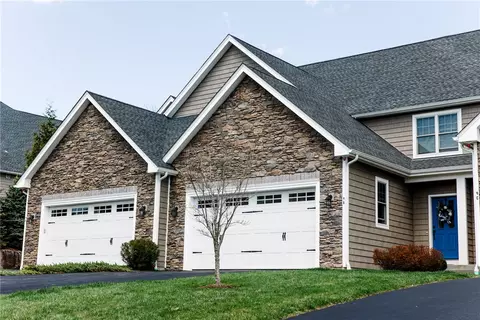 9 Wheeler Ln #B, Hopkinton, RI 02832