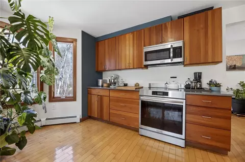 Kitchen - 85 Gounod Rd, Westerly, RI 02891 photo 3 of 4