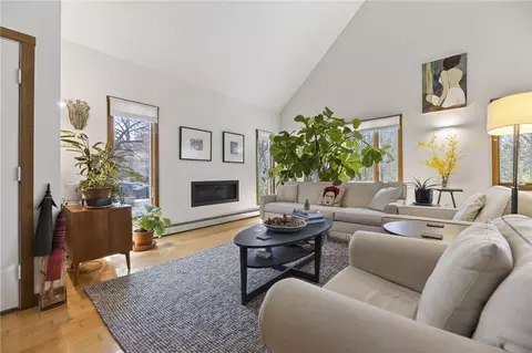 Living - 85 Gounod Rd, Westerly, RI 02891 photo 2 of 5