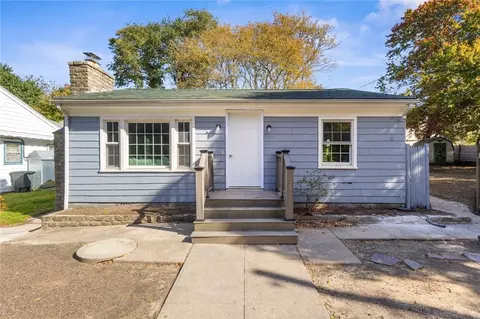 400 Schooner Ave, Jamestown, RI 02835