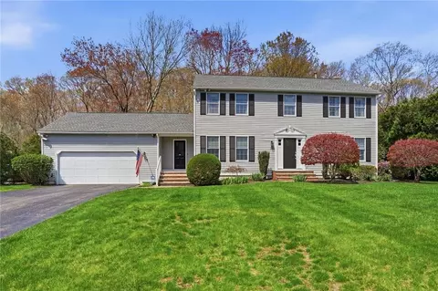 355 Larchwood Dr, Warwick, RI 02886