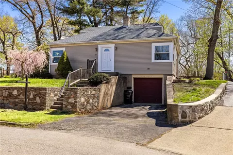 65 Seba Kent Rd, Pawtucket, RI 02861